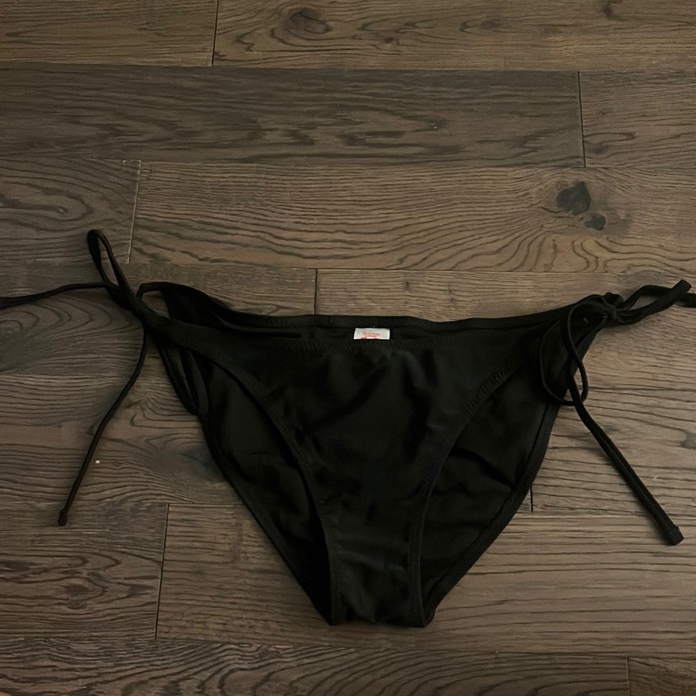 Bikini bottoms